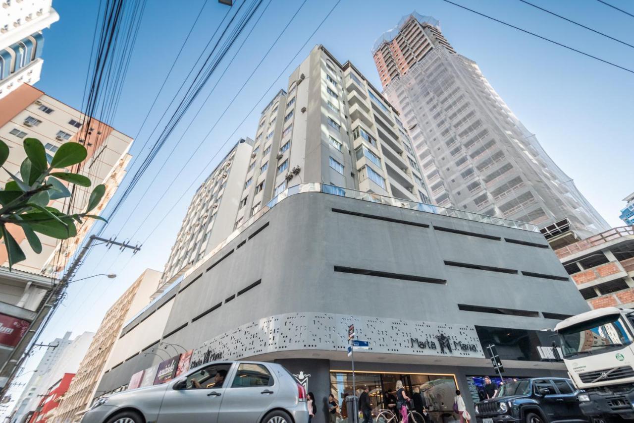 Em Frente Ao Shopping Atlantico! Com Sacada, Garagem E Ar Condicionado Daire Balneário Camboriú Dış mekan fotoğraf
